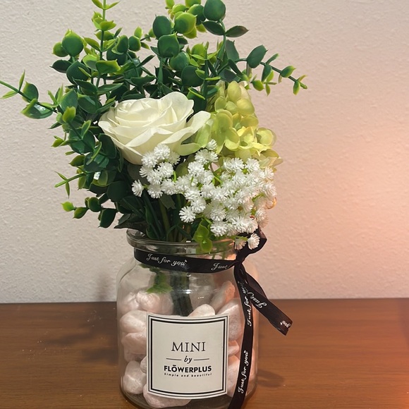 Flowerplus Accents Plastic Floral Arrangement By Flowerplus Poshmark